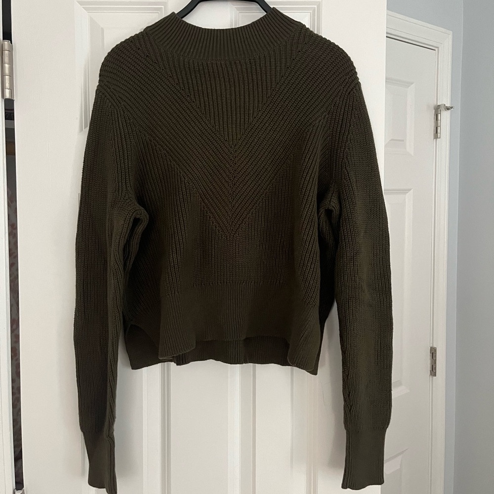 Cropped PacSun sweater in dark green